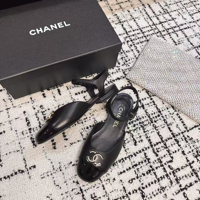 FLAT SLINGBACKS IN BLACK CALFSKIN