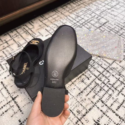 FLAT SLINGBACKS IN BLACK FABRIC