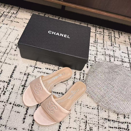 SLIPPERS IN LIGHT PINK SATIN MIX CALFSKIN