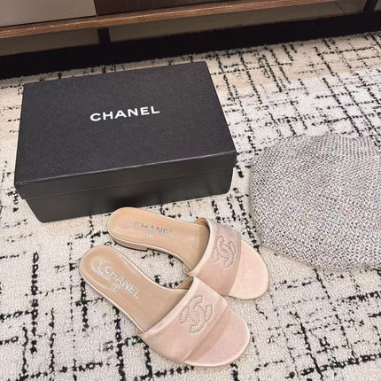 SLIPPERS IN LIGHT PINK SATIN MIX CALFSKIN