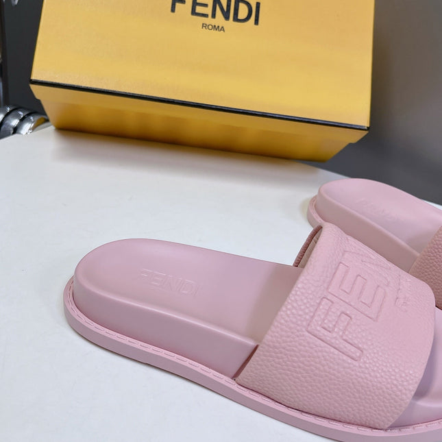 FENDI ROMA SLIDES IN LIGHT PINK LAMBSKIN LEATHER