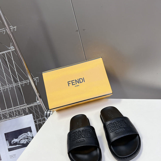 FENDI ROMA SLIDES IN BLACK LAMBSKIN LEATHER