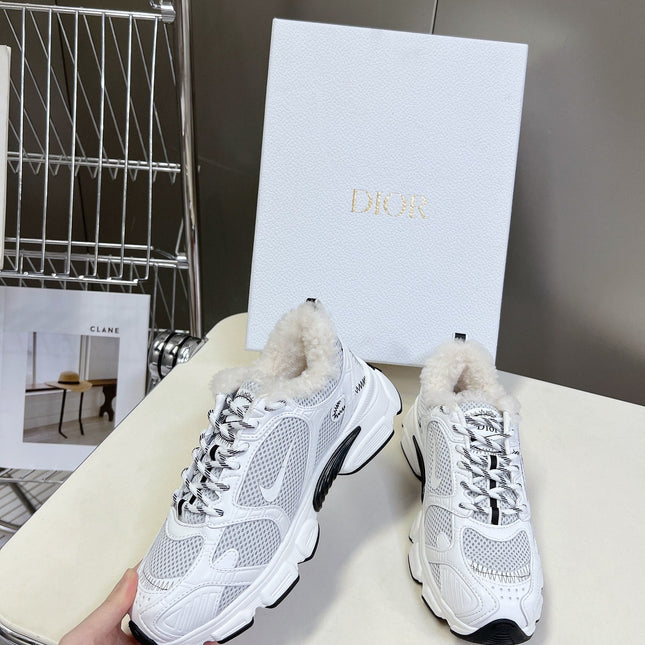 DIOR CHRONO SNEAKER 25S IN WHITE LAMBSKIN AND MESH FABRIC STYLE 2
