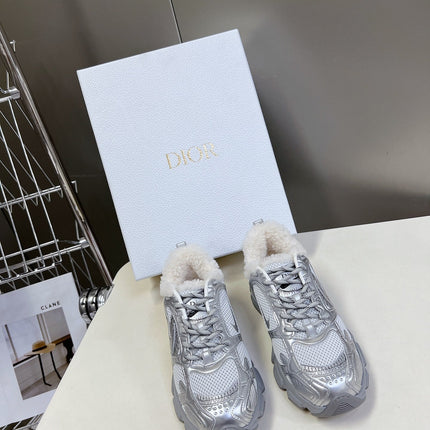 DIOR CHRONO SNEAKER 25S IN SILVER LAMBSKIN AND MESH FABRIC STYLE 1