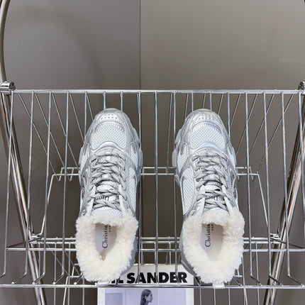 DIOR CHRONO SNEAKER 25S IN SILVER LAMBSKIN AND MESH FABRIC STYLE 1