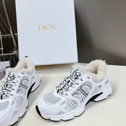 DIOR CHRONO SNEAKER 25S IN WHITE LAMBSKIN AND MESH FABRIC