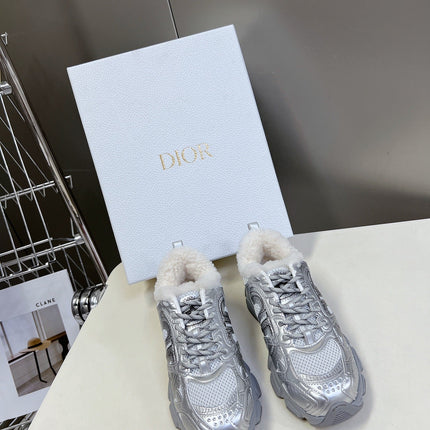 DIOR CHRONO SNEAKER 25S IN SILVER LAMBSKIN AND MESH FABRIC