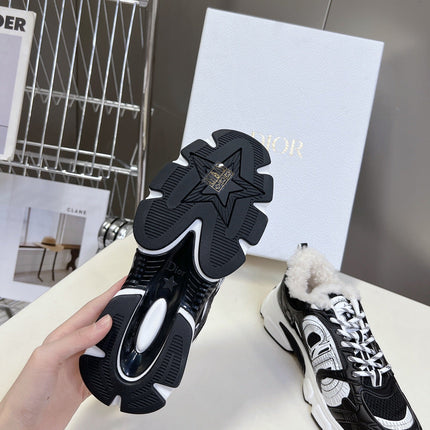 DIOR CHRONO SNEAKER 25S IN BLACK LAMBSKIN AND MESH FABRIC