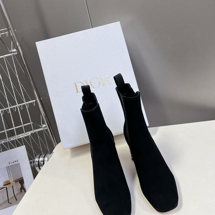 ICON HEELED ANKLE BOOT BLACK SUEDE 8 CM