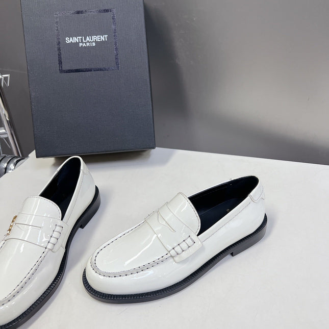 YSL 25S SAINT LAURENT LOAFERS IN WHITE PATENT CALFSKIN