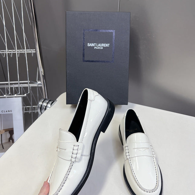 YSL 25S SAINT LAURENT LOAFERS IN WHITE PATENT CALFSKIN