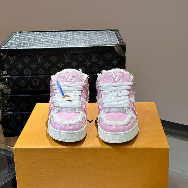 LV TRAINER SNEAKER LIGHT PINK FABRIC AND SUEDE