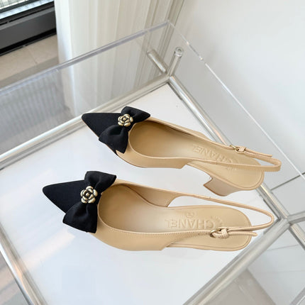 SLINGBACKS 65 MM IN BEIGE CALFSKIN AND BLACK CANVAS