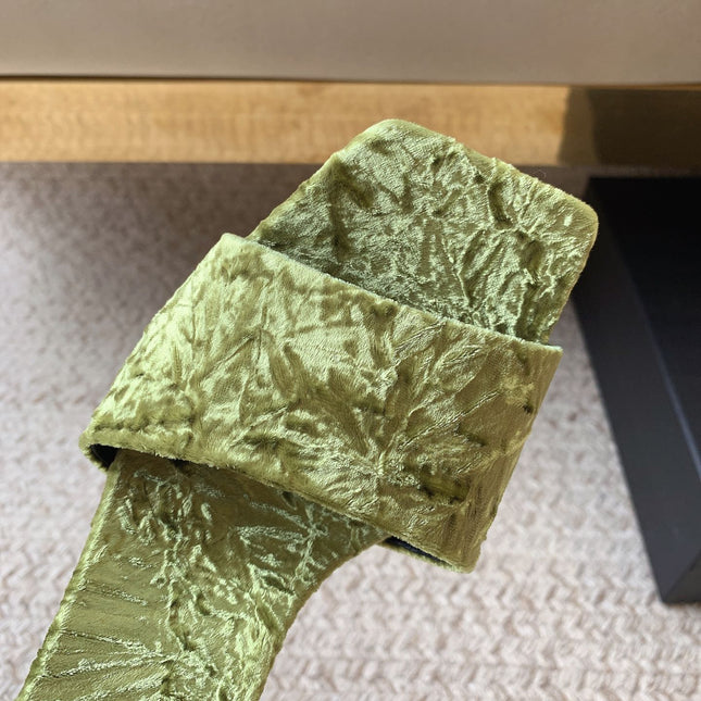 HIGH HEEL SLIDES IN TEA GREEN VELVET