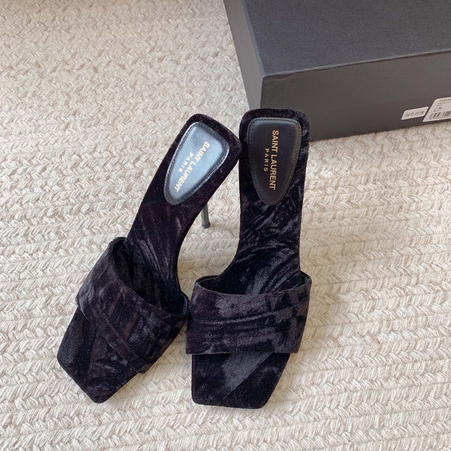 HIGH HEEL SLIDES IN BLACK VELVET