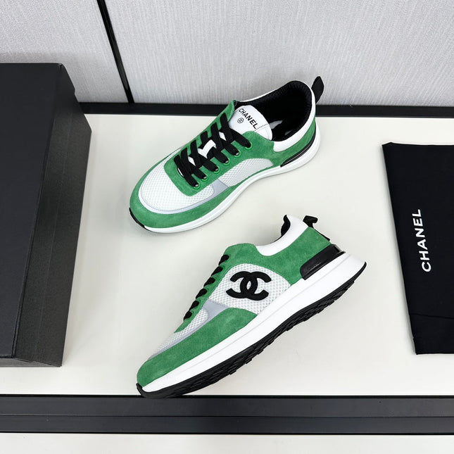 SNEAKER IN EMERALD GREEN SUEDE AND GREY BREATHABLE MESH