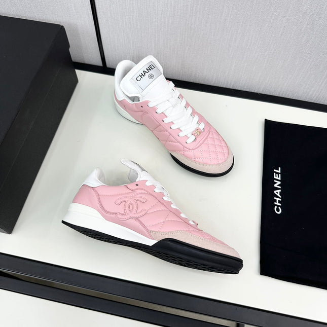 SPORTS SHOES IN LIGHT PINK CALFSKIN