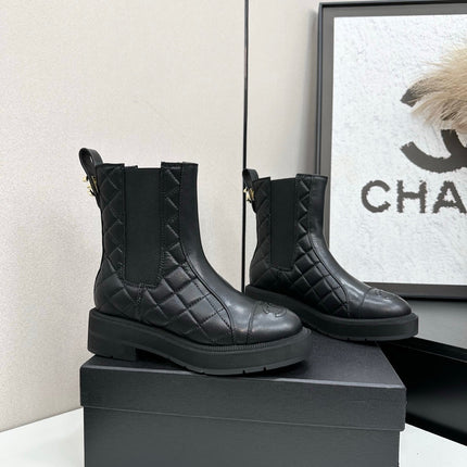 CHANEL 25S ELASTIC CHELSEA BOOTS IN BLACK CALFSKIN