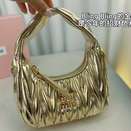 WANDER 22 BAG IN GOLDEN LAMBSKIN
