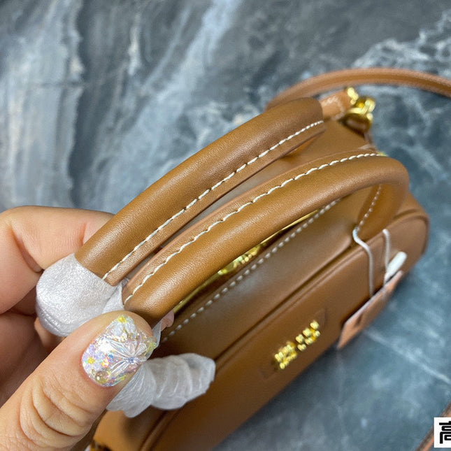HALF - MOON BAG 23 IN CARAMEL BROWN CALFSKIN