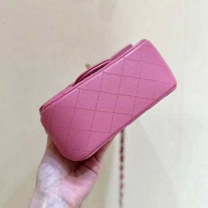 CHANEL 25S FLAP BAG 17 CM IN PINK LAMBSKIN WITH GOLD HARDWARE