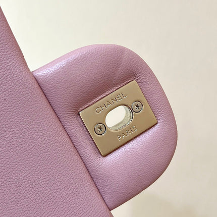 CHANEL 25S FLAP BAG 17 CM IN LIGHT PINK LAMBSKIN WITH GOLD HARDWARE