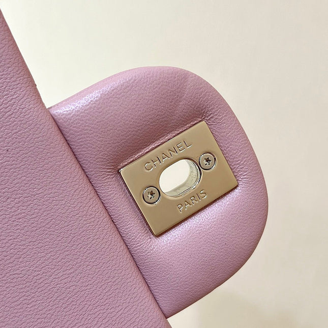 CHANEL 25S FLAP BAG 17 CM IN LIGHT PINK LAMBSKIN WITH GOLD HARDWARE