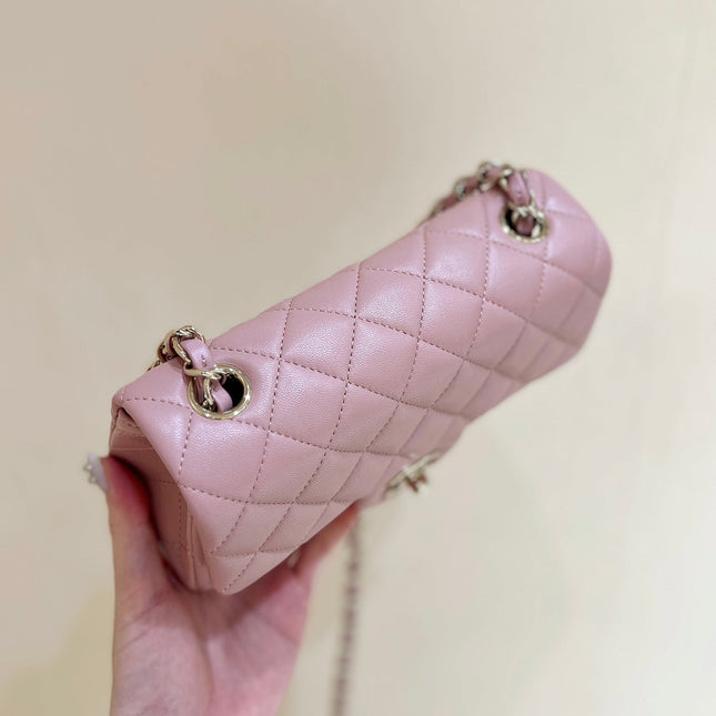 CHANEL 25S FLAP BAG 20 CM IN LIGHT PINK LAMBSKIN WITH GOLD HARDWARE