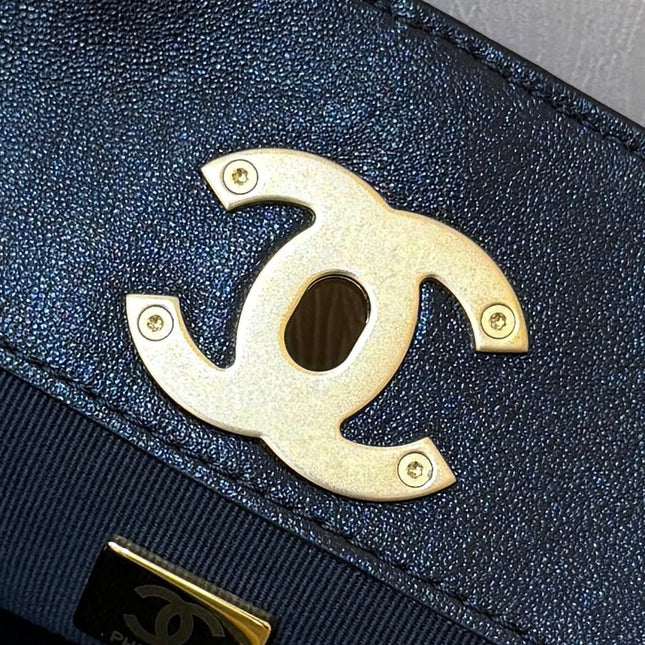 CHANEL 25S LARGE HOBO BAG 36 IN SUEDE COMBINED WITH LAMBSKIN GOLD HARDWARE