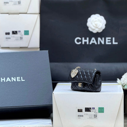 25S CHANEL MINI CF BAG 12 IN BLACK LAMBSKIN HEART MODEL