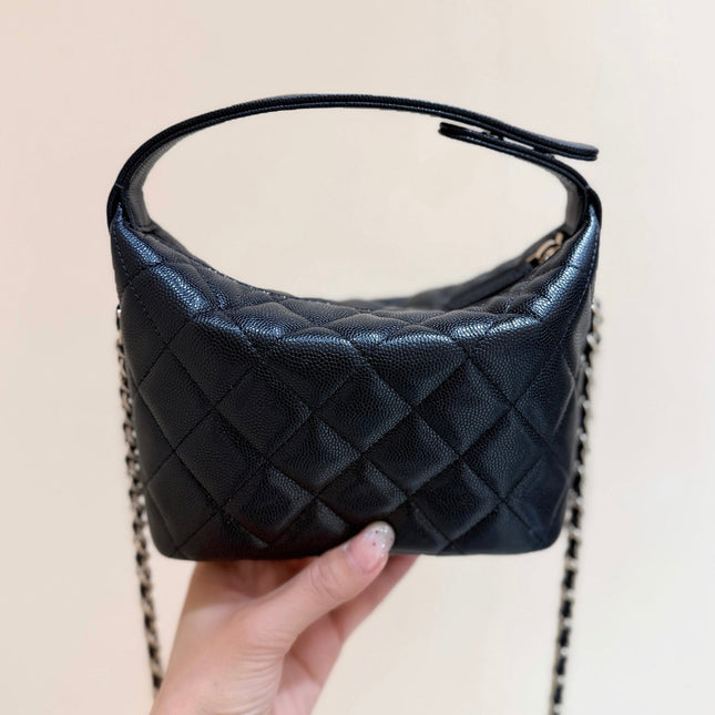 CHANEL 25S HOBO BAG 21 IN BLACK GRAINED CALFSKIN EMBELLISHED LOGO