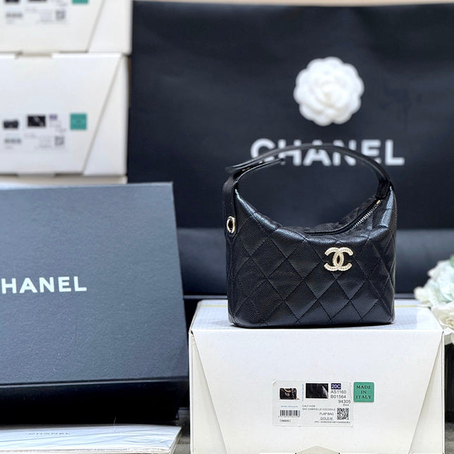 CHANEL 25S HOBO BAG 21 IN BLACK GRAINED CALFSKIN EMBELLISHED LOGO