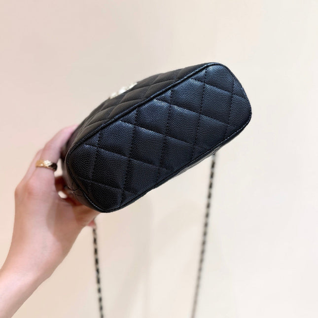 CHANEL 25S HOBO BAG 21 IN BLACK GRAINED CALFSKIN EMBELLISHED LOGO