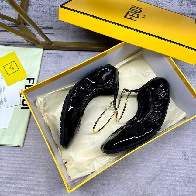 FENDI FILO BALLET IN BLACK LAMBSKIN WITH GOLD HARDWARE