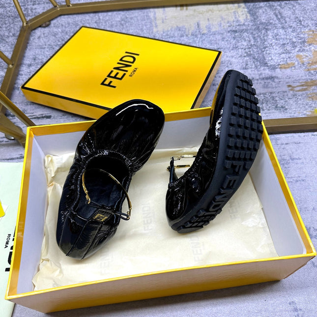 FENDI FILO BALLET IN BLACK LAMBSKIN WITH GOLD HARDWARE