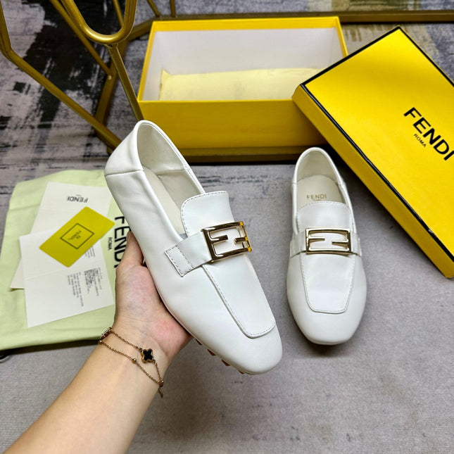 FENDI LOAFERS IN WHITE LAMBSKIN GOLD BUCKLE