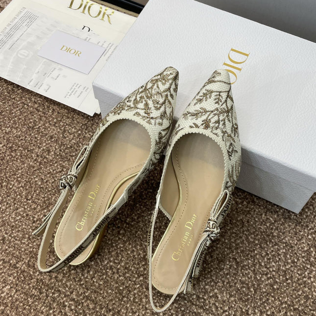J'ADIOR SLINGBACK PUMP WHITE AND GOLD-TONE MILLEFIORI JACQUARD