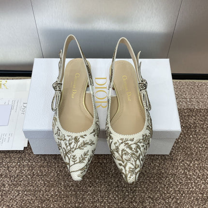 J'ADIOR SLINGBACK PUMP WHITE AND GOLD-TONE MILLEFIORI JACQUARD