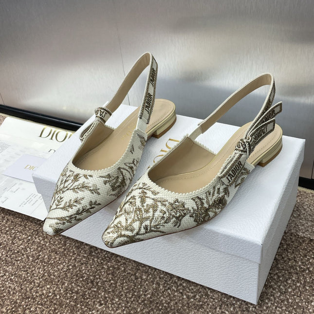 J'ADIOR SLINGBACK PUMP WHITE AND GOLD-TONE MILLEFIORI JACQUARD
