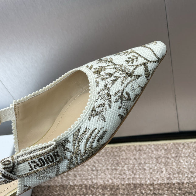 J'ADIOR SLINGBACK PUMP WHITE AND GOLD-TONE MILLEFIORI JACQUARD