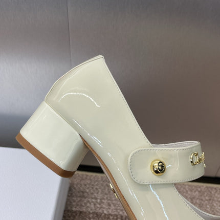 MEDIUM 35 MM HEEL PUMP IN WHITE PATENT CALFSKIN