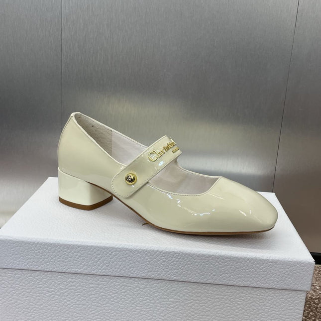 MEDIUM 35 MM HEEL PUMP IN WHITE PATENT CALFSKIN