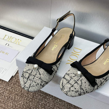 SLINGBACK PUMP IN WHITE MIX BLACK EMBROIDERED CANNAGE TWEED 35 MM