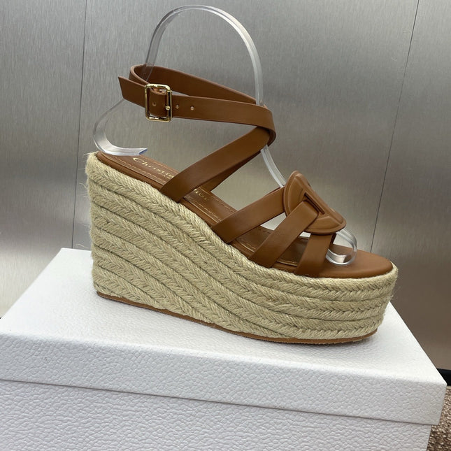 D-CLUB 25S HIGH HEEL WEDGE 100MM IN BROWN CALFSKIN RAFFIA SOLE
