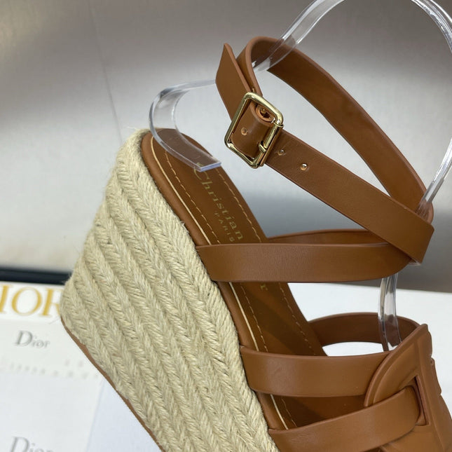 D-CLUB 25S HIGH HEEL WEDGE 100MM IN BROWN CALFSKIN RAFFIA SOLE
