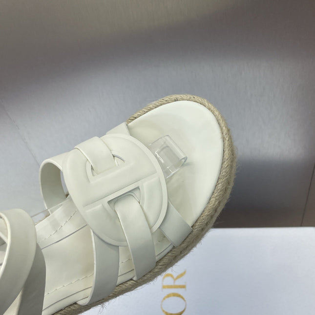 D-CLUB 25S HIGH HEEL WEDGE 100MM IN WHITE CALFSKIN RAFFIA SOLE