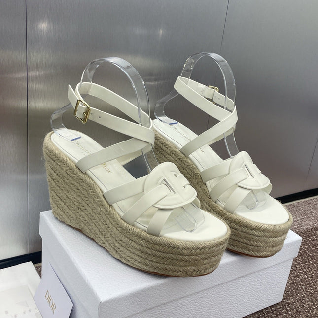 D-CLUB 25S HIGH HEEL WEDGE 100MM IN WHITE CALFSKIN RAFFIA SOLE