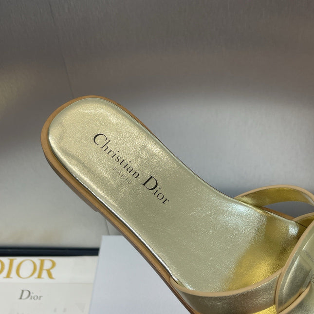 D-CLUB SLIDE SANDAL 25S IN GOLD GLOSSY CALFSKIN