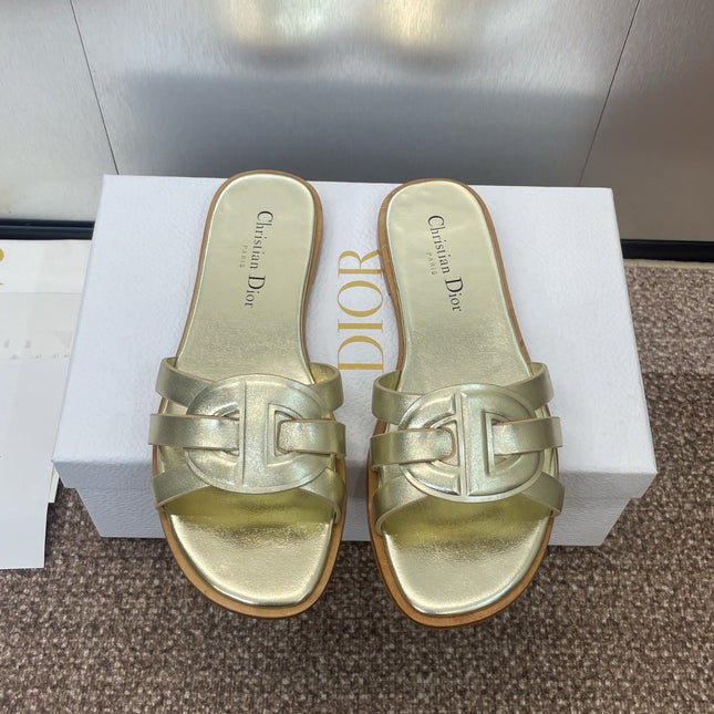 D-CLUB SLIDE SANDAL 25S IN GOLD GLOSSY CALFSKIN