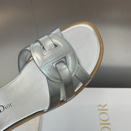 D-CLUB SLIDE SANDAL 25S IN SILVER GLOSSY CALFSKIN